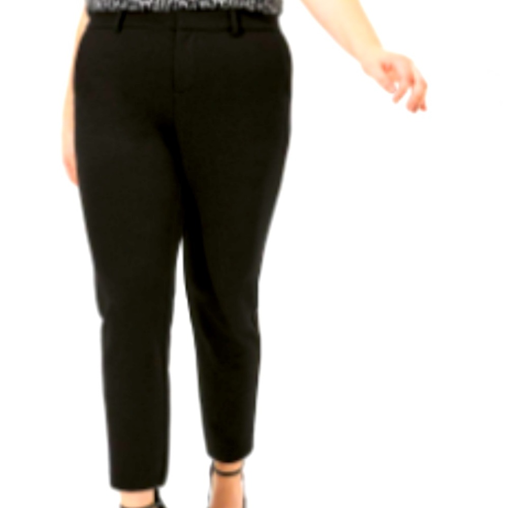 Torrid LUXE PONTE ANKLE
SKINNY BLACK R 20 NWT